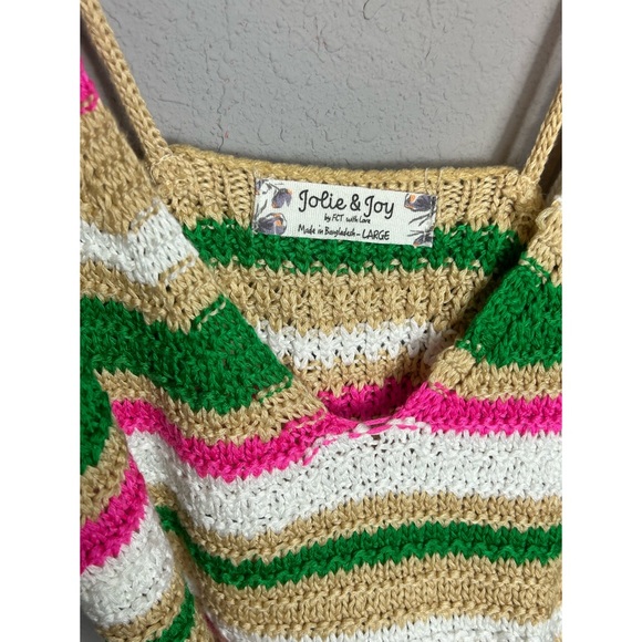 Cute top - Picture 2 of 5